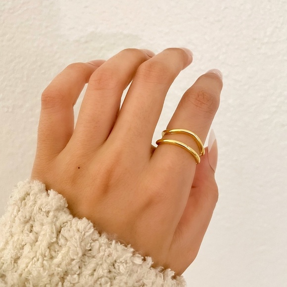 925 Sterling Silver Gold Wave Ring Dainty Gold Ring Minimalist Stackable Ring - Picture 6 of 7